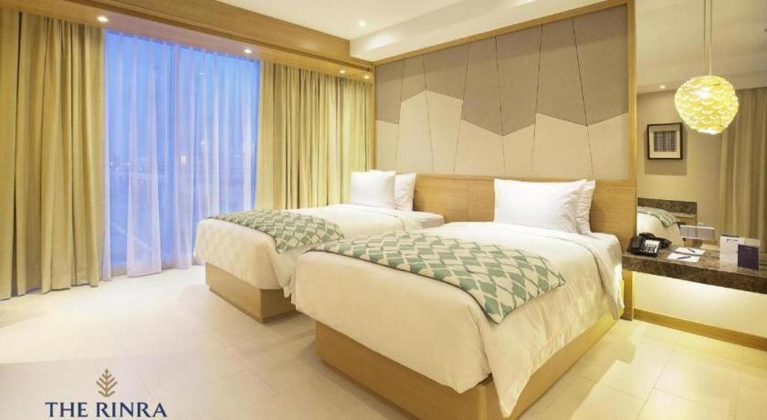 The Rinra Hotell Makassar Eksteriør bilde