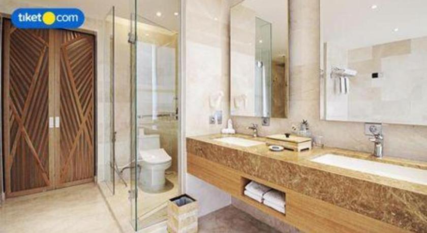 The Rinra Hotell Makassar Eksteriør bilde