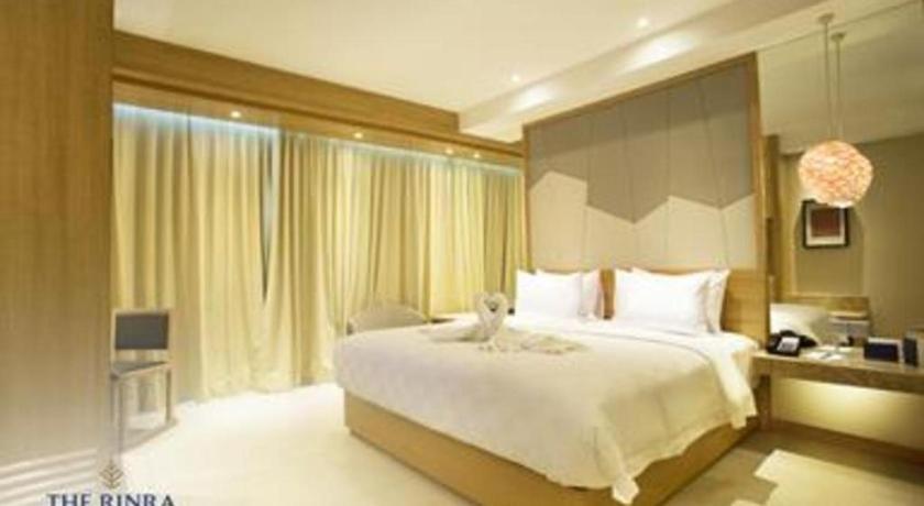 The Rinra Hotell Makassar Eksteriør bilde